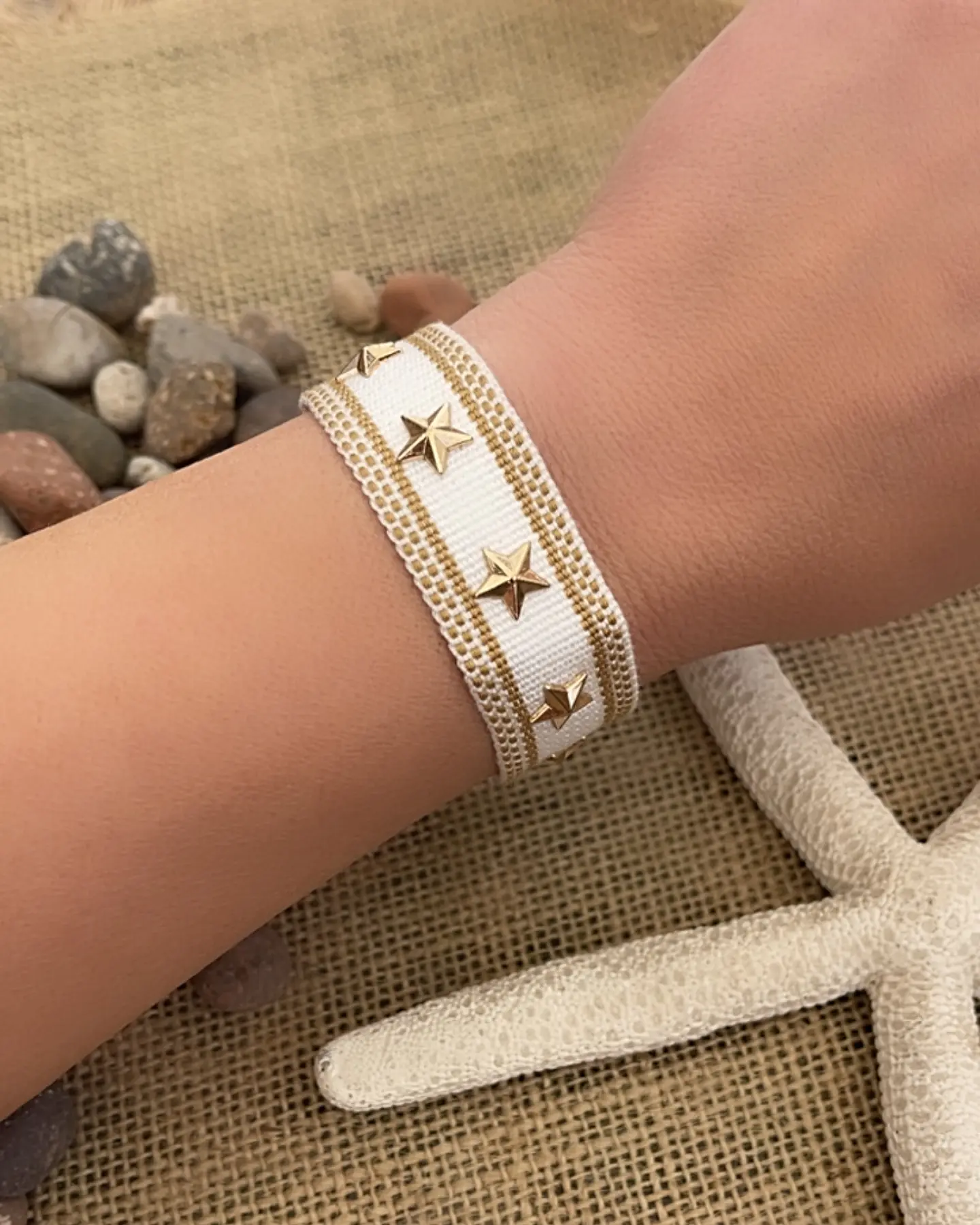 Pulsera Tejida Estrellas Gold 3