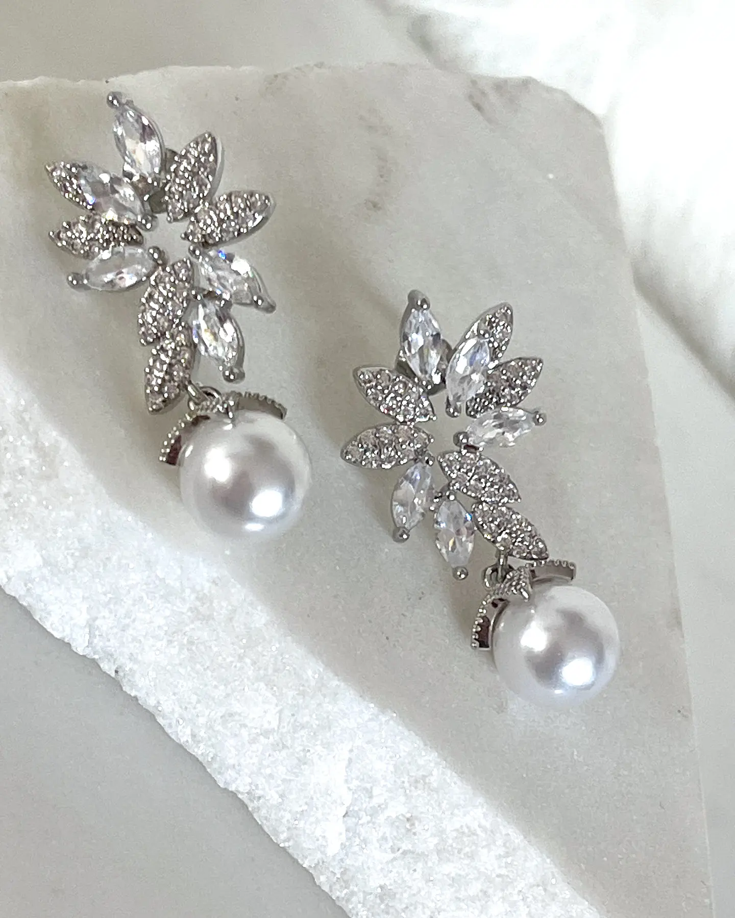 Aros Flor Luxury Circones Perla Silver 2