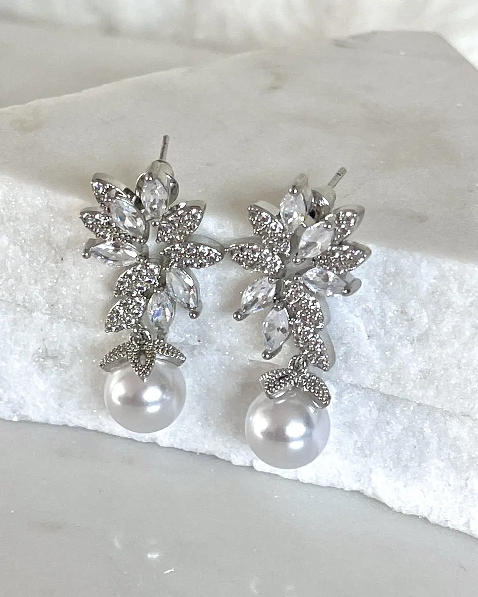 Aros Flor Luxury Circones Perla Silver 1