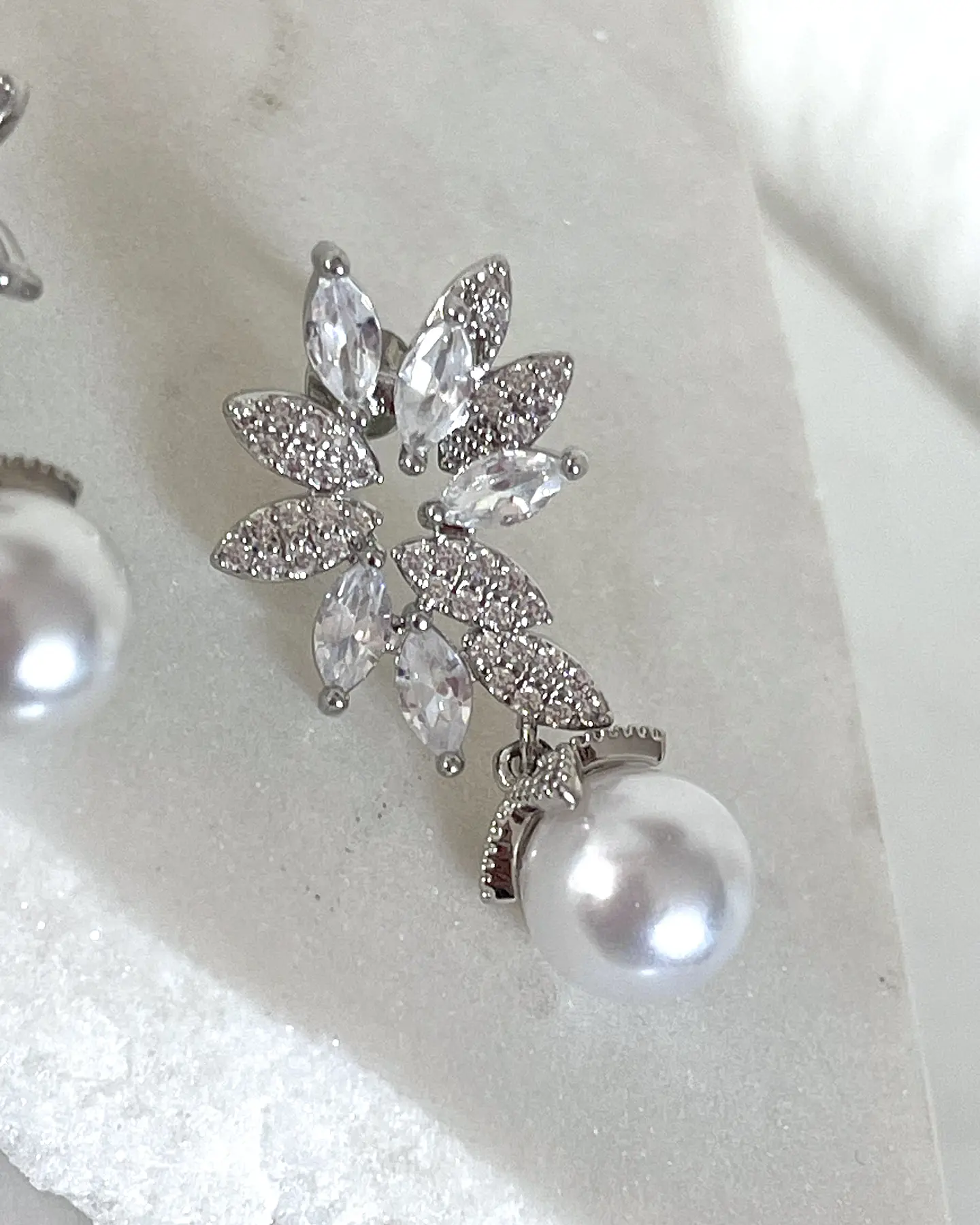 Aros Flor Luxury Circones Perla Silver 3