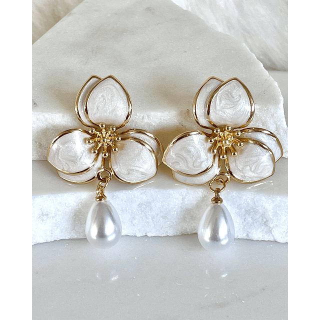 Aros Flor Magnolia Perla Gold- COPIAR