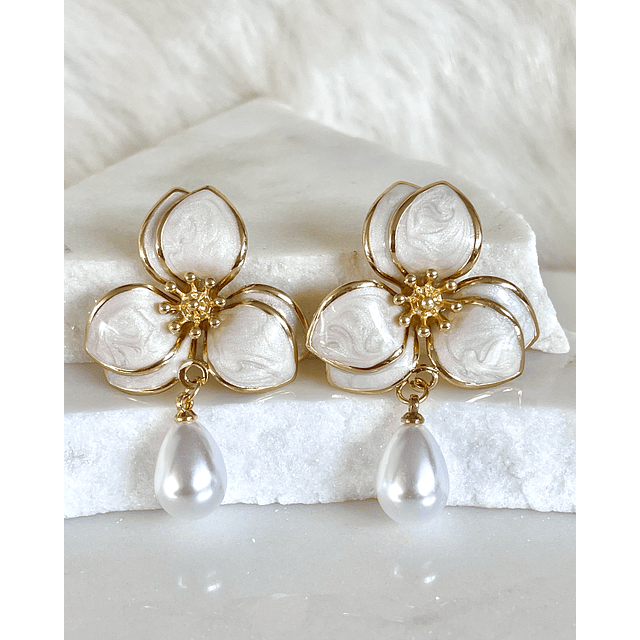 Aros Flor Magnolia Perla Gold- COPIAR