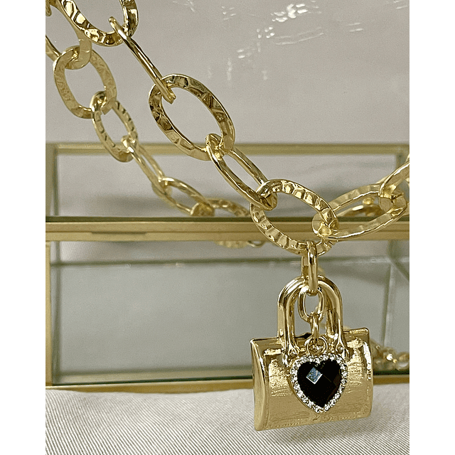Collar Candado corazón Black maxi eslabones Gold