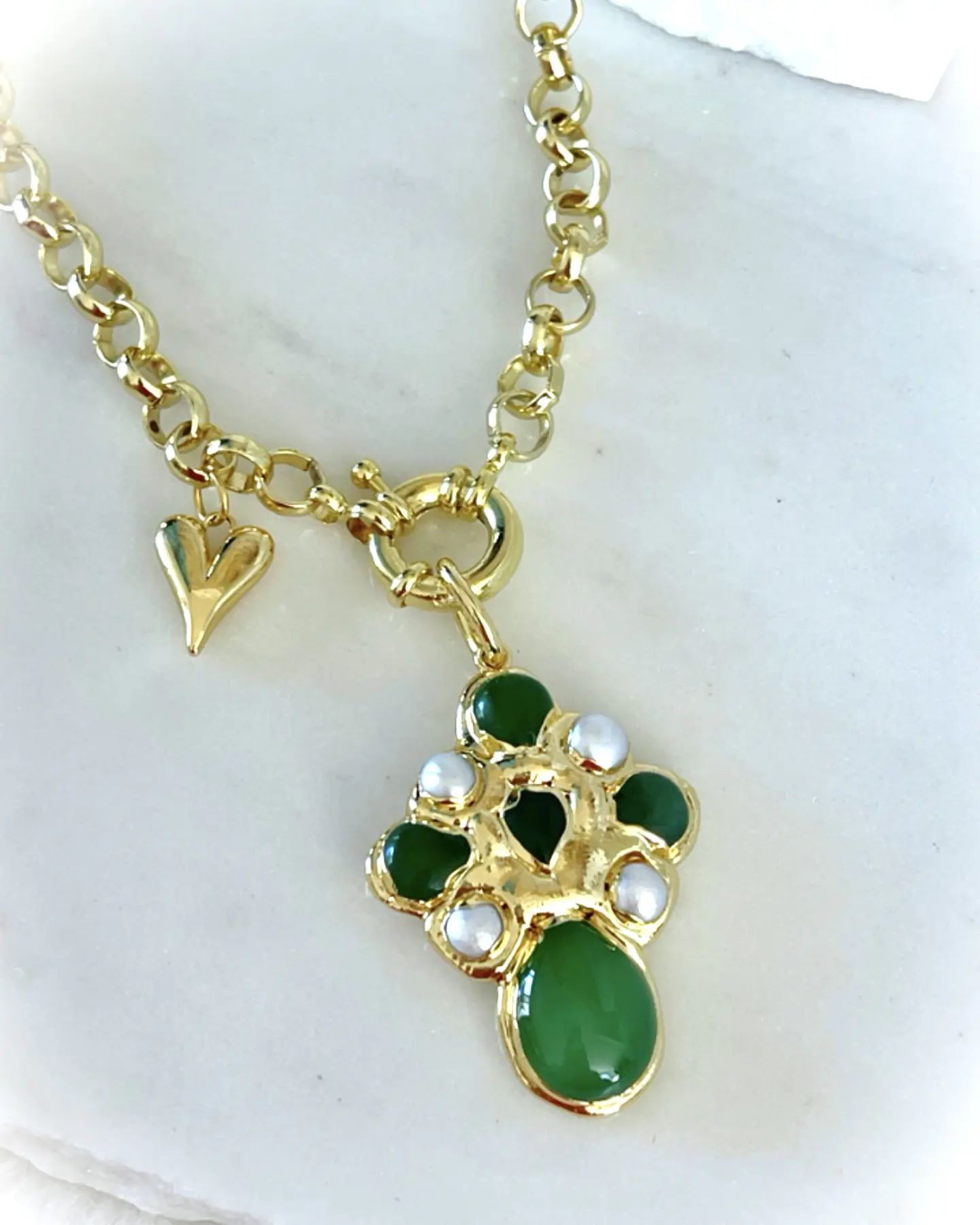 Collar Cruz Piedra Jade Perlas Gold 6
