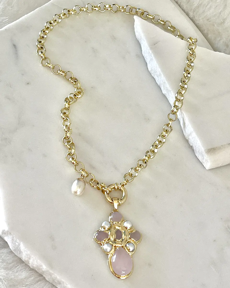 Collar Cruz Cuarzo Rosa Perlas Gold 3