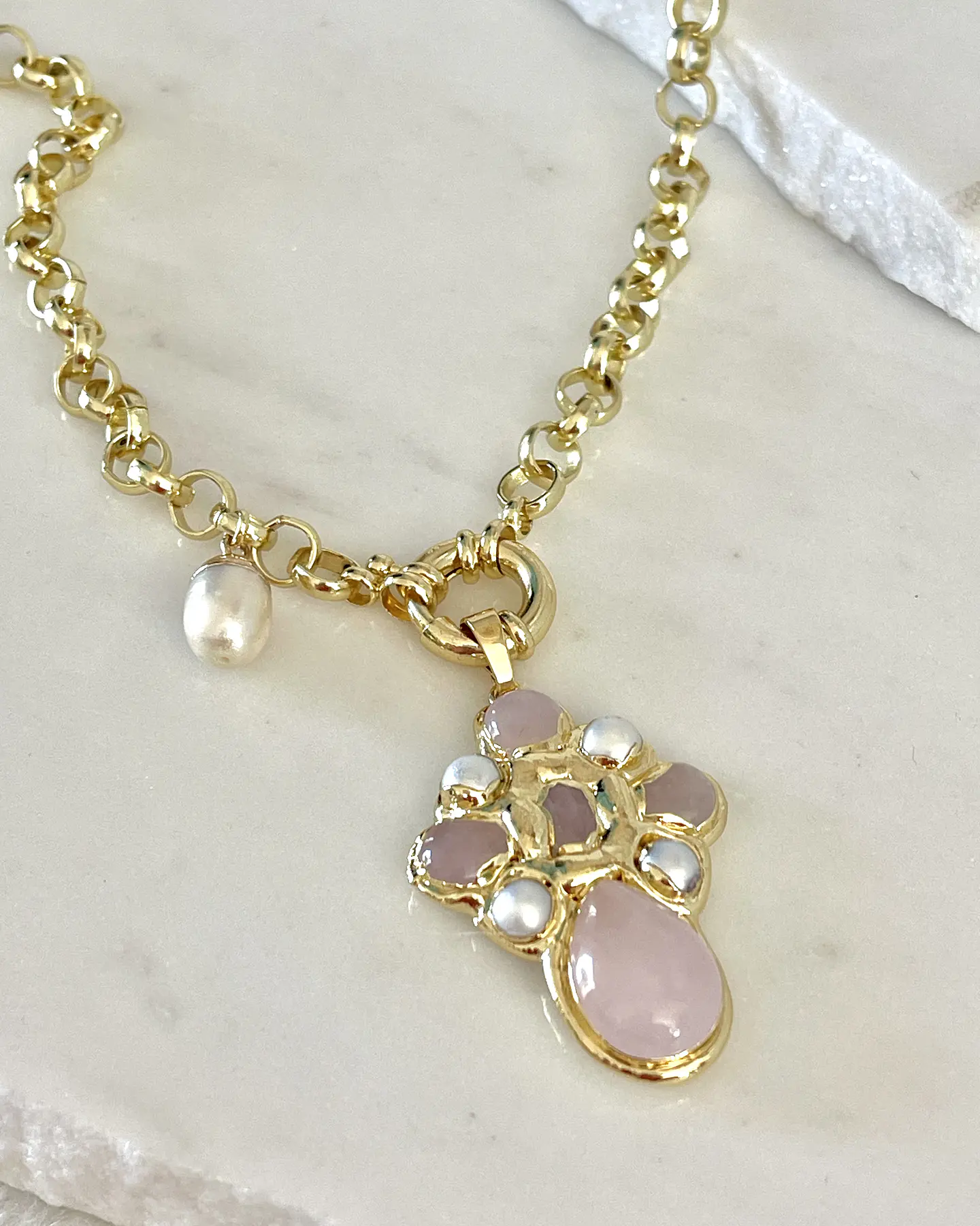 Collar Cruz Cuarzo Rosa Perlas Gold 6
