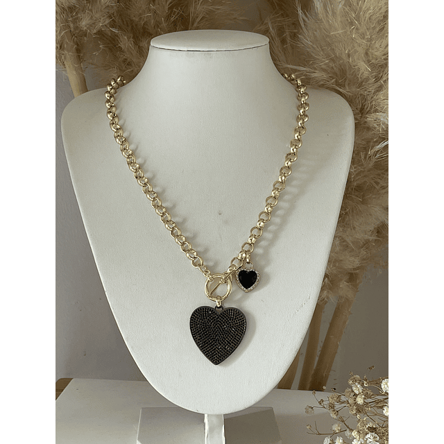 Collar Maxi Corazón Black Circones  eslabones rolo gold