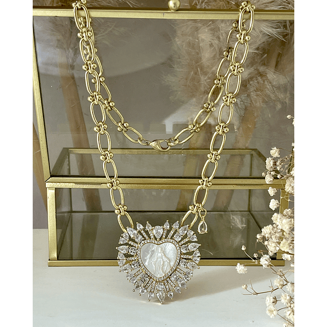 Collar maxi eslabones Corazón Virgen Nácar Gold
