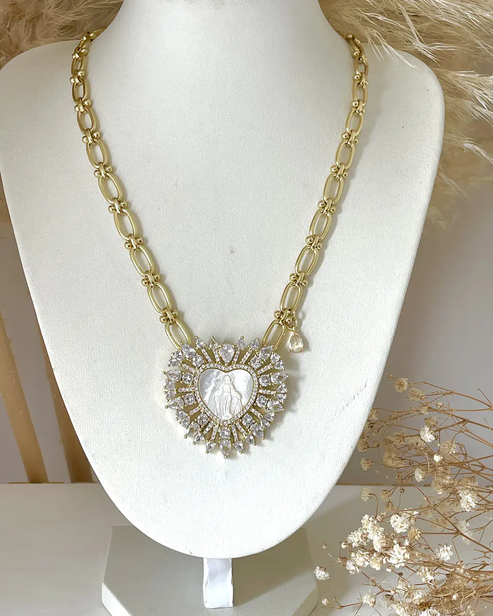Collar maxi eslabones Corazón Virgen Nácar Gold 6