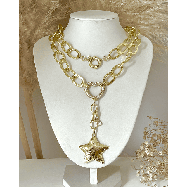 Collar XL Estrella Martillada Conector Corazón  Gold