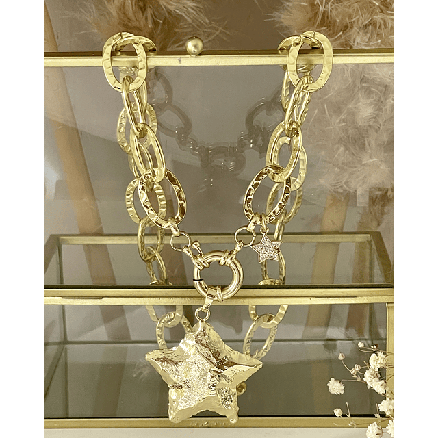 Collar Maxi Estrella Martillada Relieve Gold 