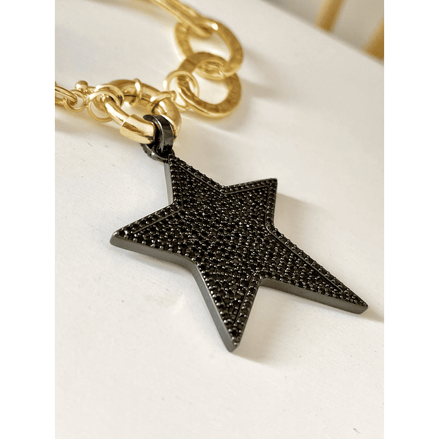 Pulsera Maxi Estrella Black Eslabones Martillados Gold