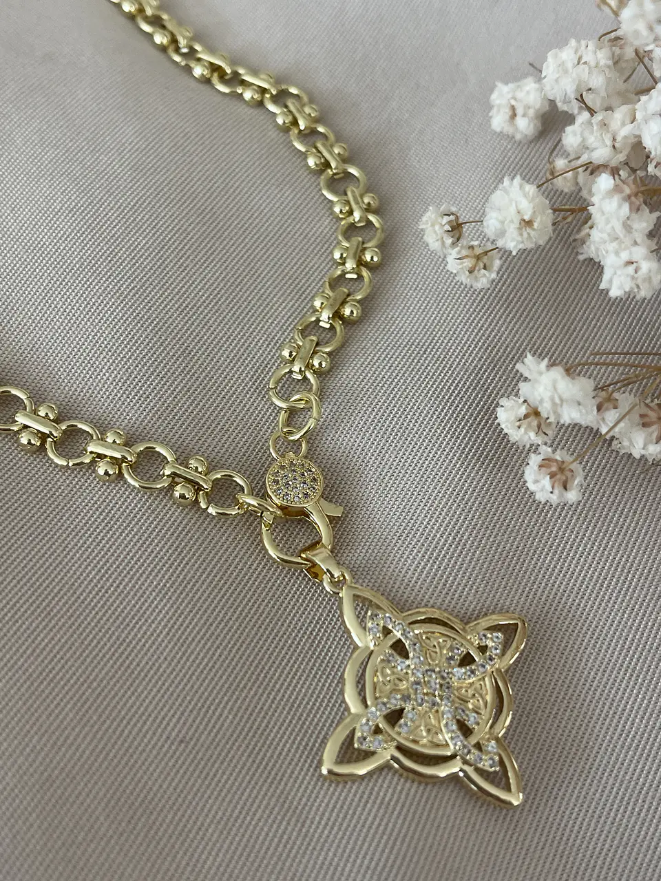 Collar Nudo de Bruja eslabones mixtos Gold 1