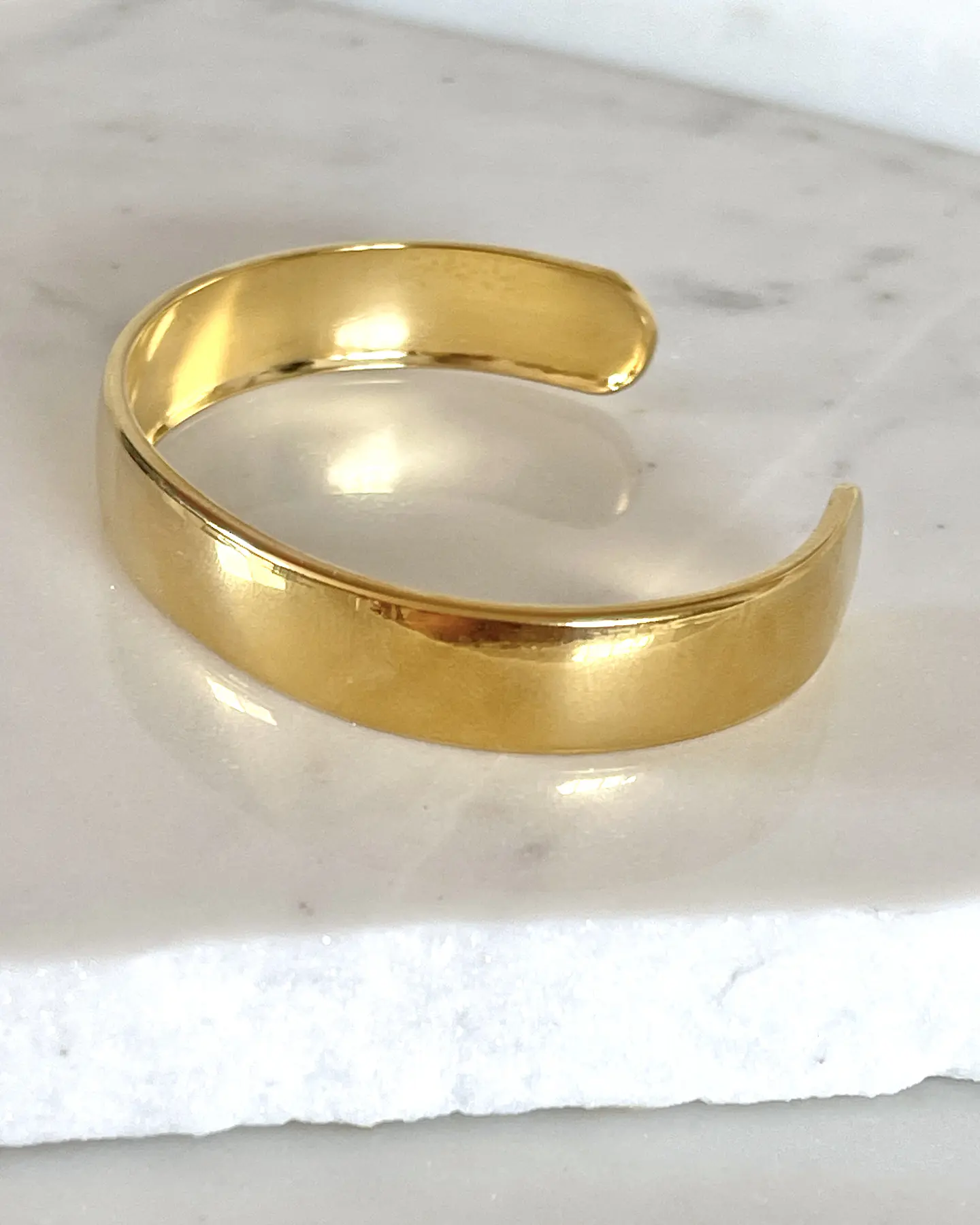 Brazalete liso Macizo Gold 2