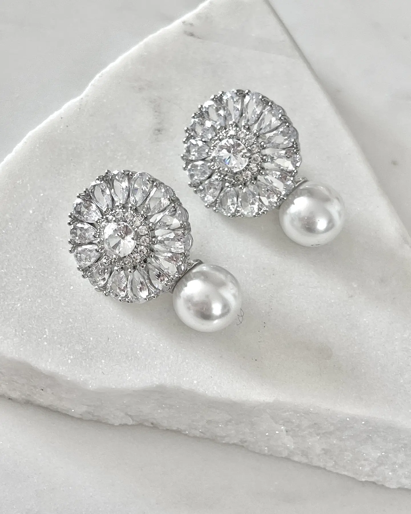 Aros Praga Perla y Circones Silver  3