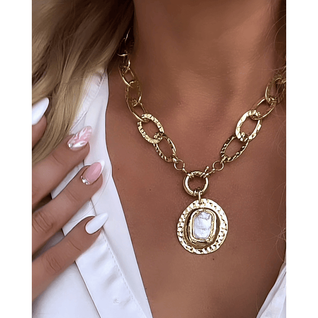 Collar Maxi medallón Nácar Maxi Eslabones Gold