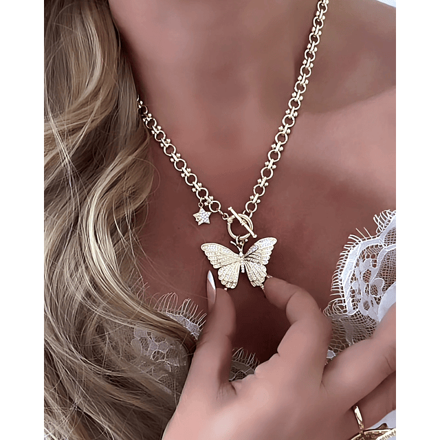 Collar Maxi Mariposa Circones punto de luz gold