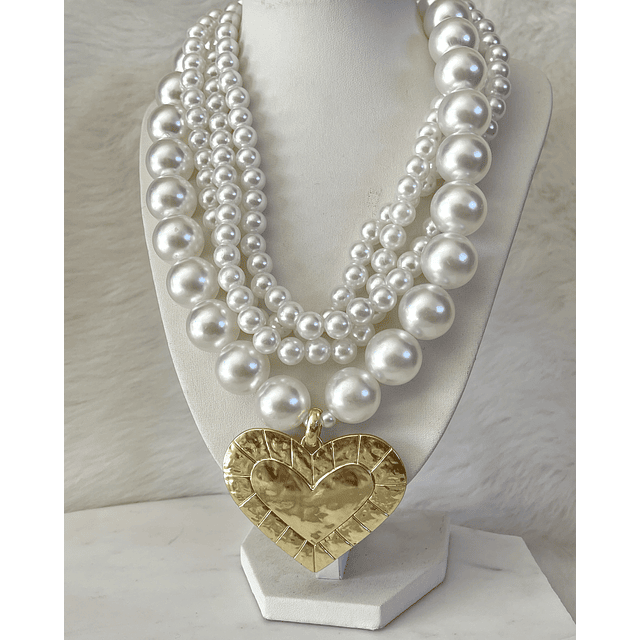 Collar Lia  Maxi Perlas Dije  Corazón Gold