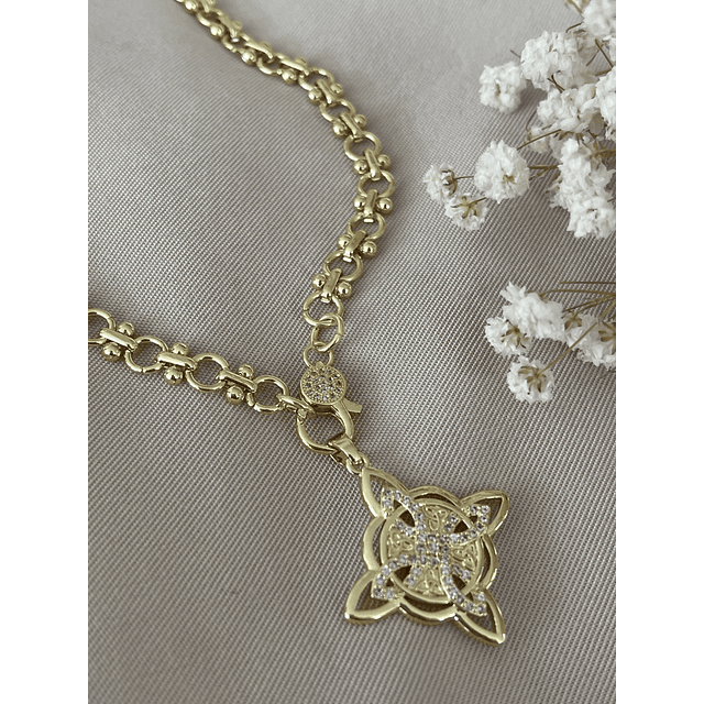 Collar Nudo de Bruja eslabones mixtos Gold