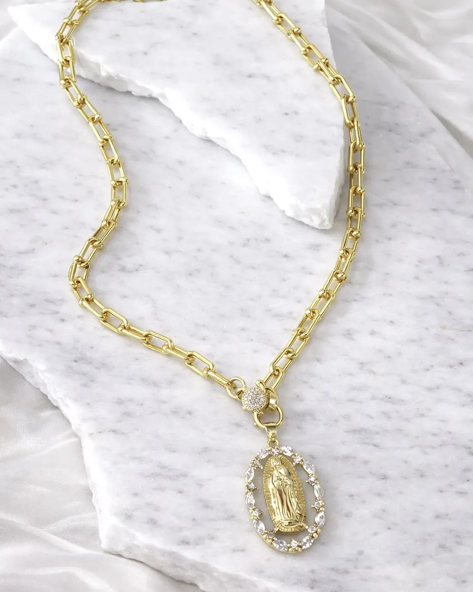 Collar Medalla Virgen Guadalupe Circones Gold  4