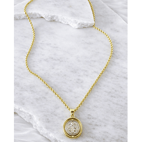 Collar Medalla Pequeña San Benito Silver &Gold