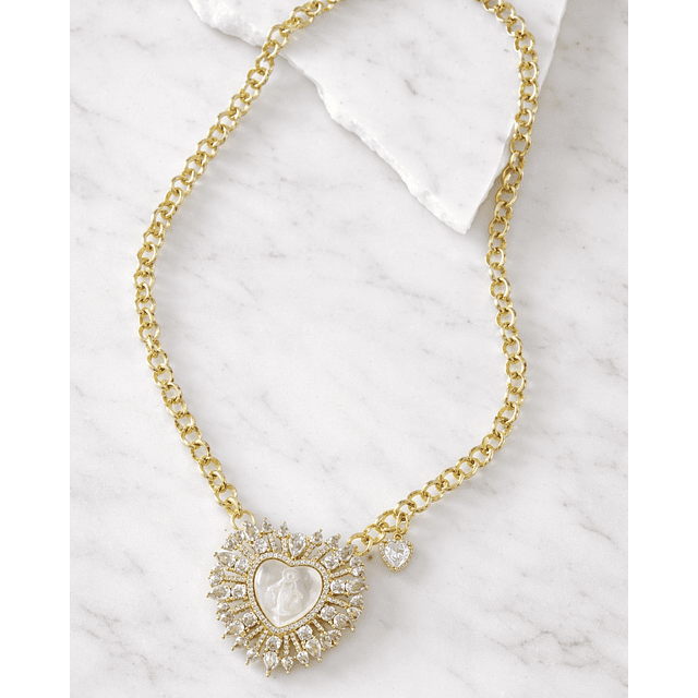 Collar maxi Corazón Virgen Nácar cristales gold