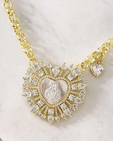 Collar maxi Corazón Virgen Nácar cristales gold