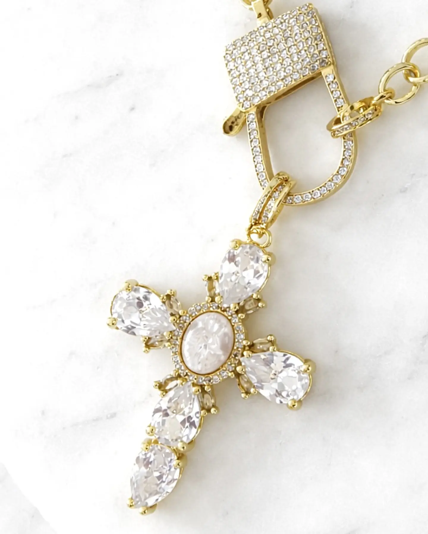 Collar XL Maxi Cruz Cristales  Broche Candado Luxury Gold 2