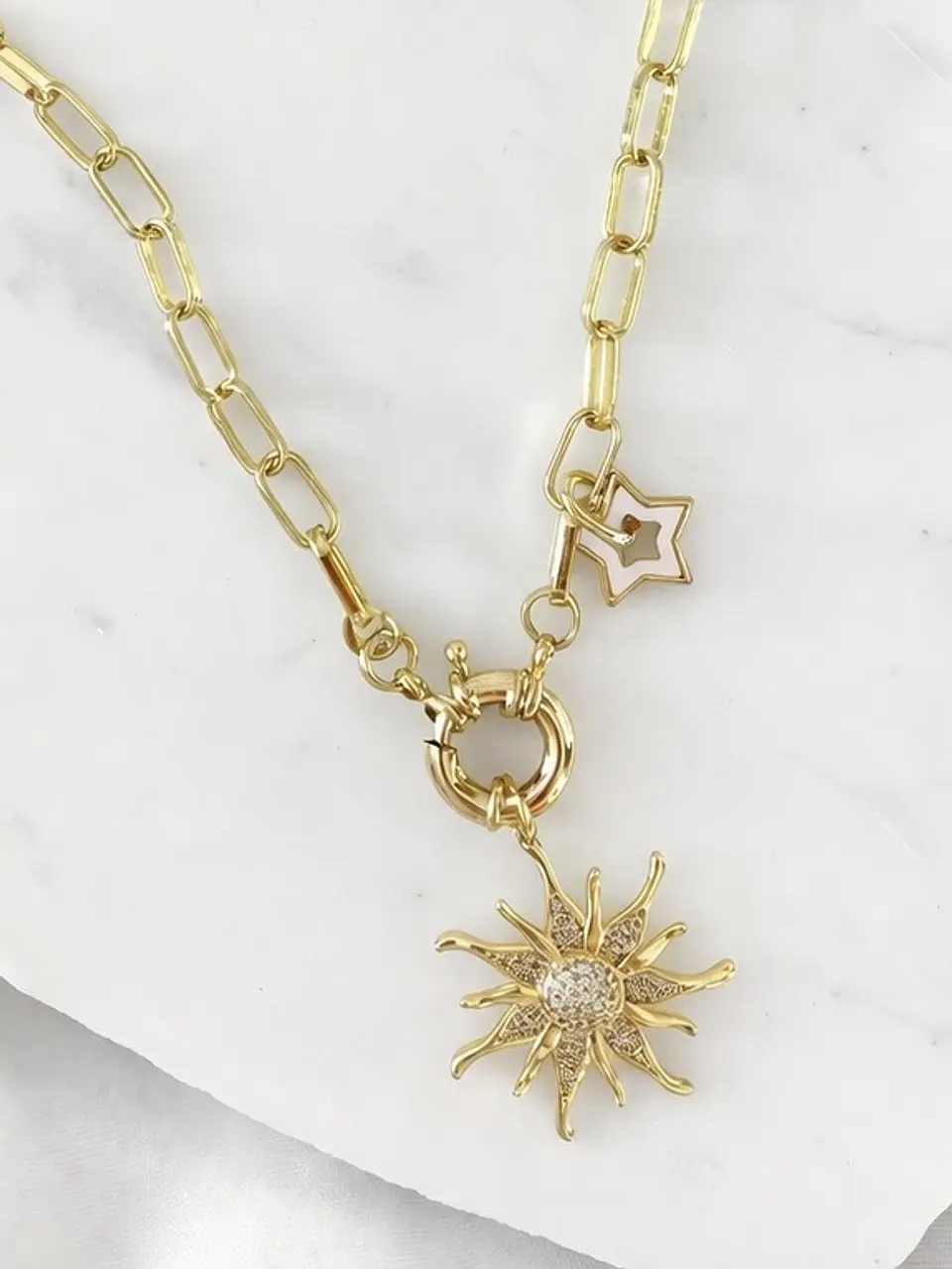 Collar Sol Circones Estrellita lateral Gold  3