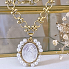 Collar Medalla Virgen Perlas de Rio Circones Gold 