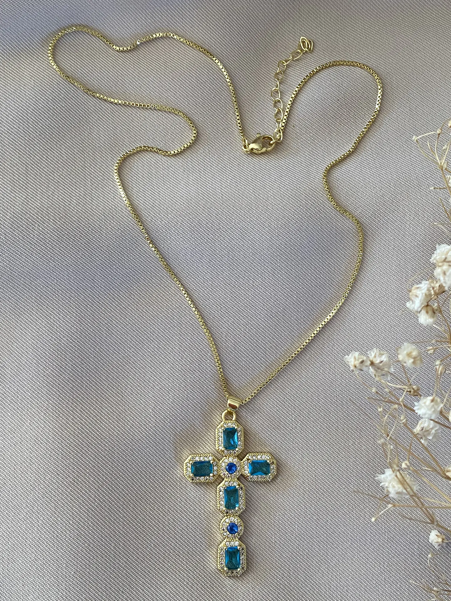 Collar Cadena Cruz Cristales Calipso Gold 6