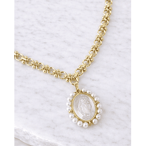 Collar Medalla Virgen Perlas de Rio Circones Gold 