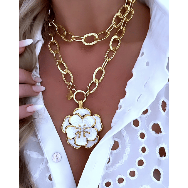 Collar XL Maxi Camelia White Esmaltada Gold 