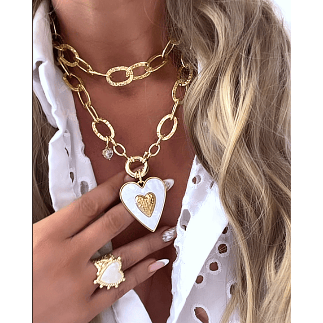 Collar XL Maxi Corazón White Maxi Eslabones Martillados Gold 