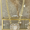 Collar maxi Corazón Virgen Nácar cristales gold