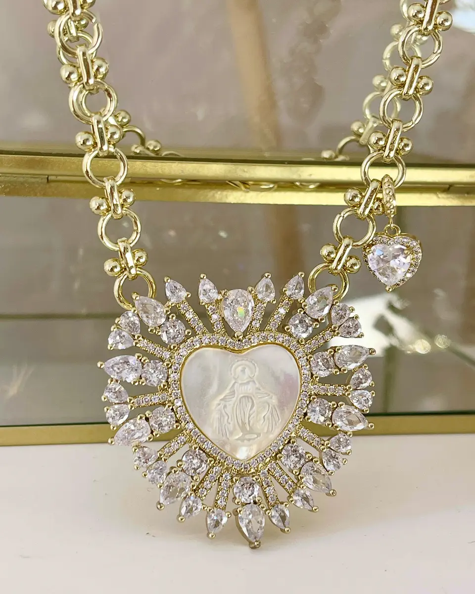 Collar maxi Corazón Virgen Nácar cristales gold 7