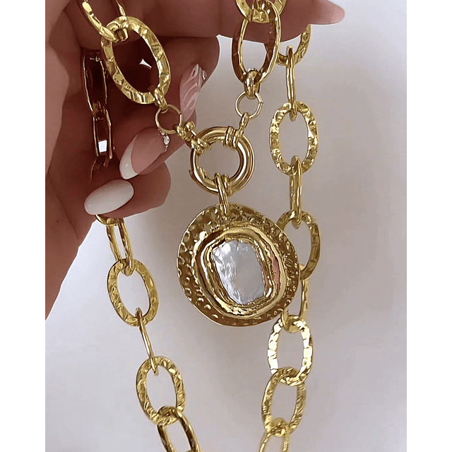 Collar Maxi medallón Nácar Maxi Eslabones Gold
