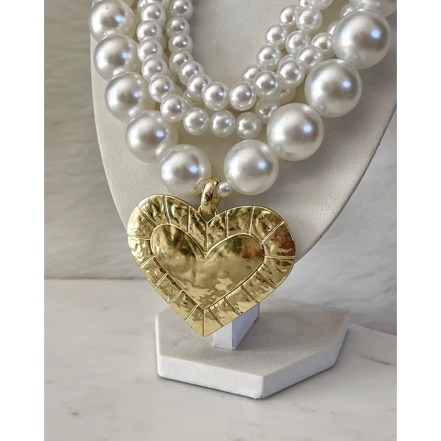 Collar Lia Maxi Perlas Dije Corazón Gold