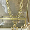 Collar Cruz con Maxi eslabones punto de luz gold