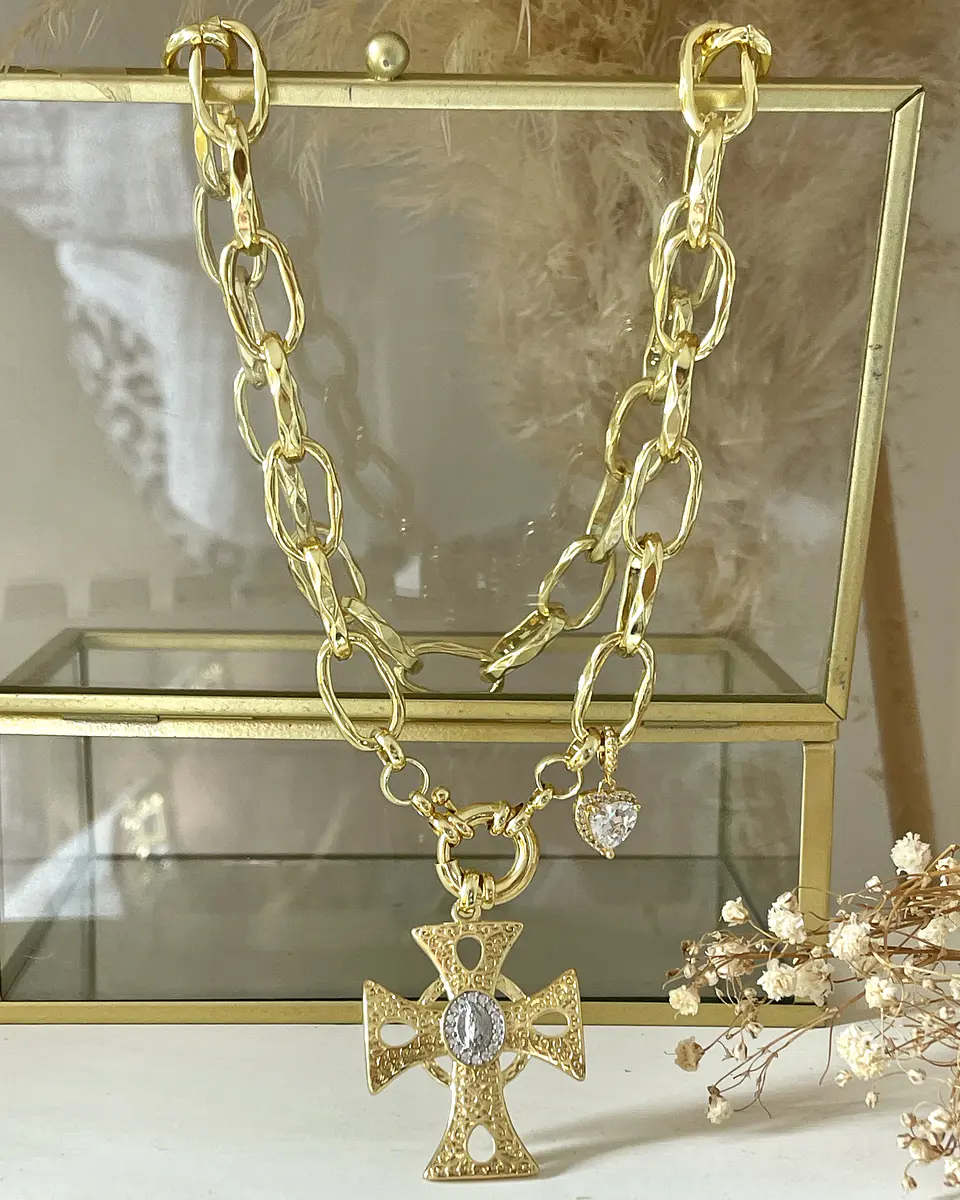 Collar Cruz con Maxi eslabones punto de luz gold 7