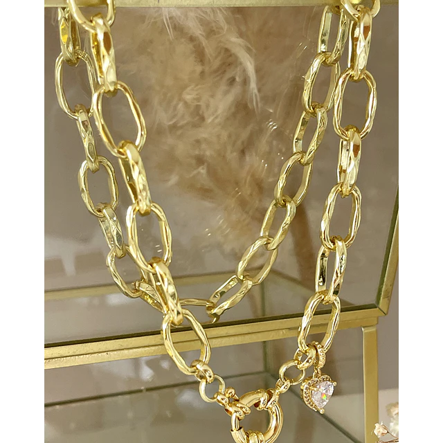 Collar Cruz con Maxi eslabones punto de luz gold