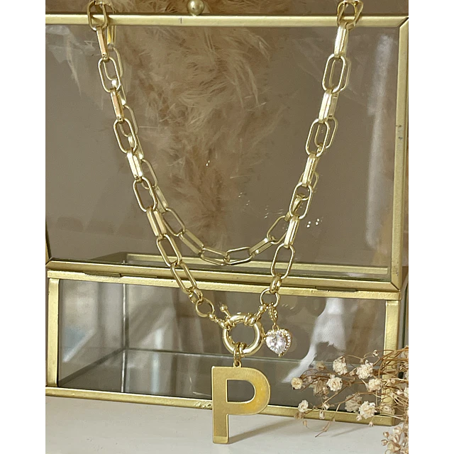 Collar Inicial P con punto de luz Gold