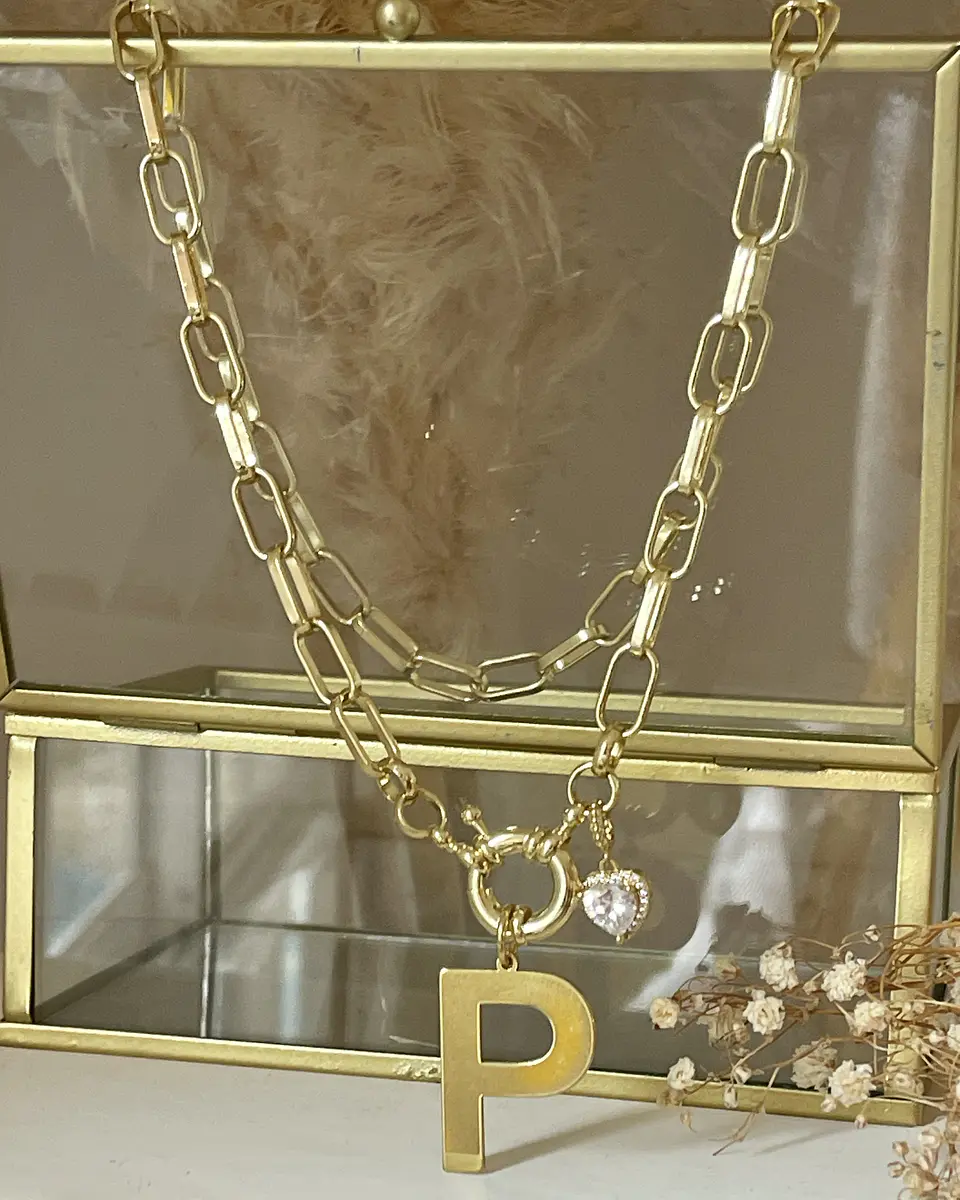 Collar Inicial P con punto de luz Gold 4