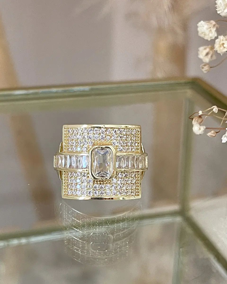 Anillo Verona con Cintillo de Cristales y circones gold- 1