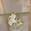Anillo Verona con Cintillo de Cristales y circones gold-