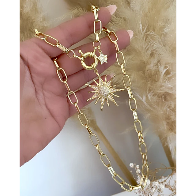 Collar Sol Circones Punto de luz Gold