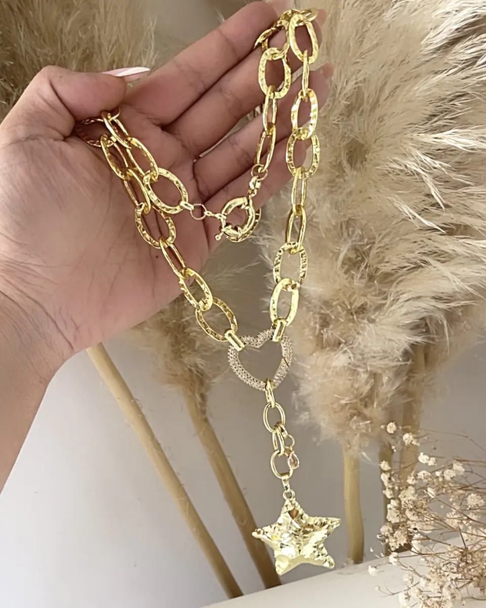 Collar XL Estrella Martillada Conector Corazón Gold 4