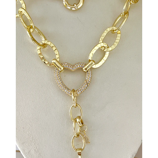 Collar XL Estrella Martillada Conector Corazón Gold