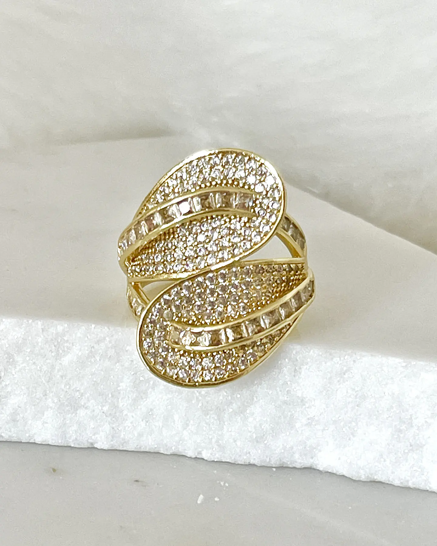 Maxi Anillo Varese Circones Gold 3