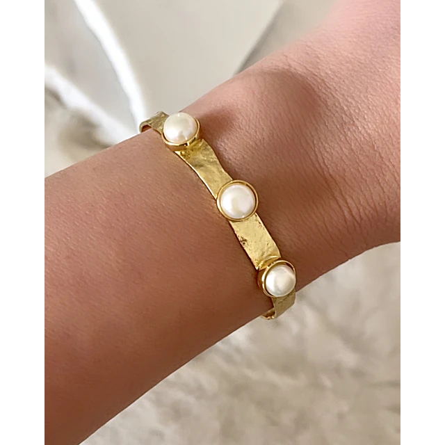 Pulsera Esclava Leonora Triple Perlas Gold